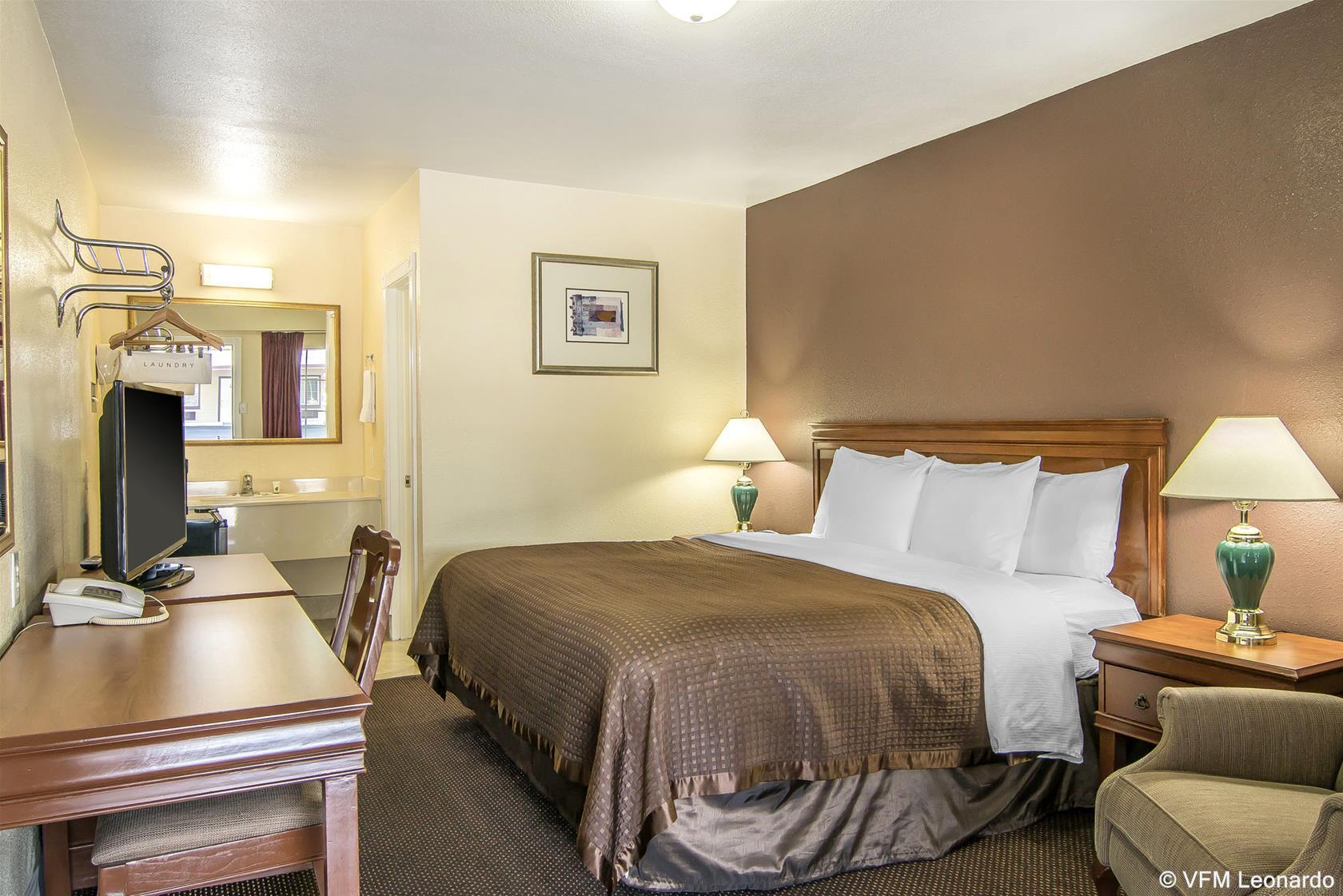 Rodeway Inn Medford South I-5 Bagian luar foto