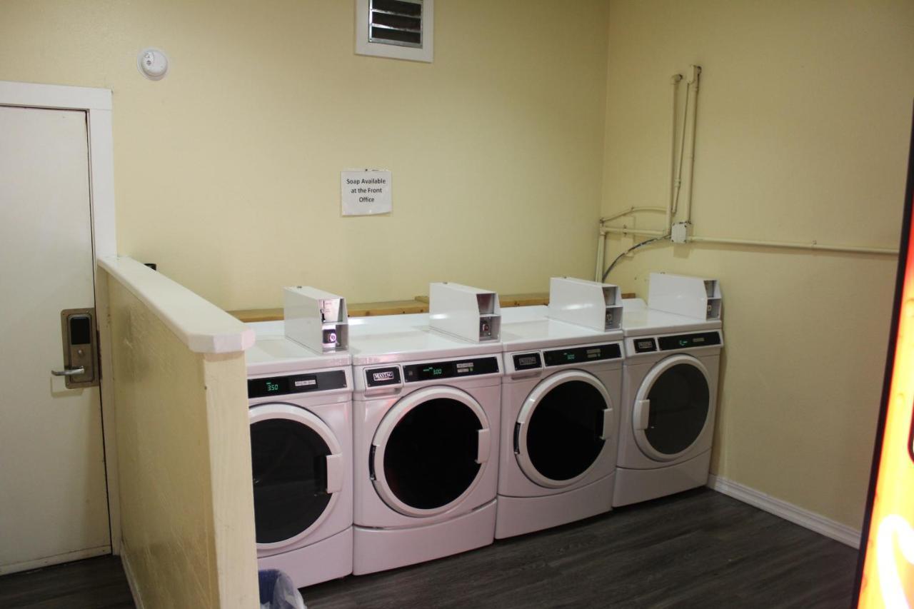 Rodeway Inn Medford South I-5 Bagian luar foto