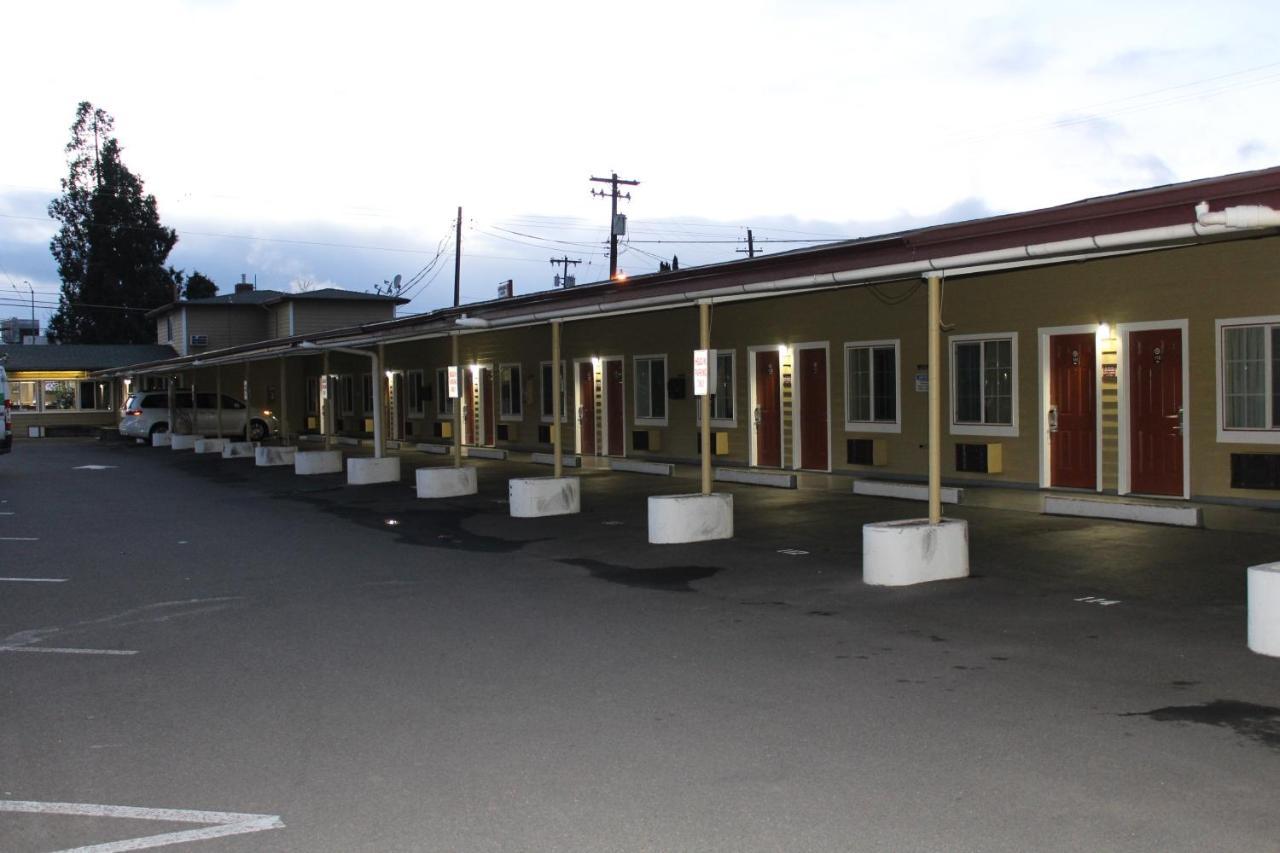 Rodeway Inn Medford South I-5 Bagian luar foto
