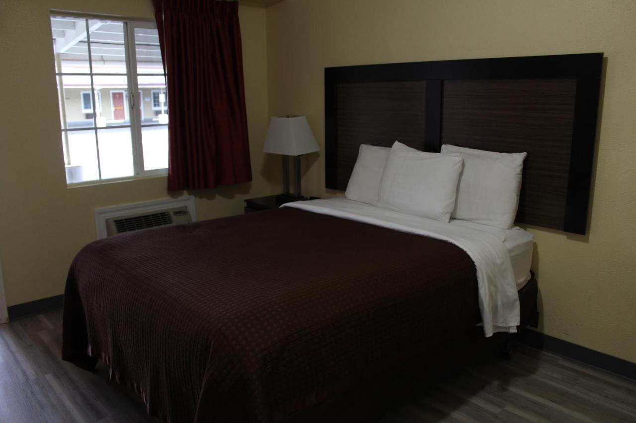 Rodeway Inn Medford South I-5 Bagian luar foto