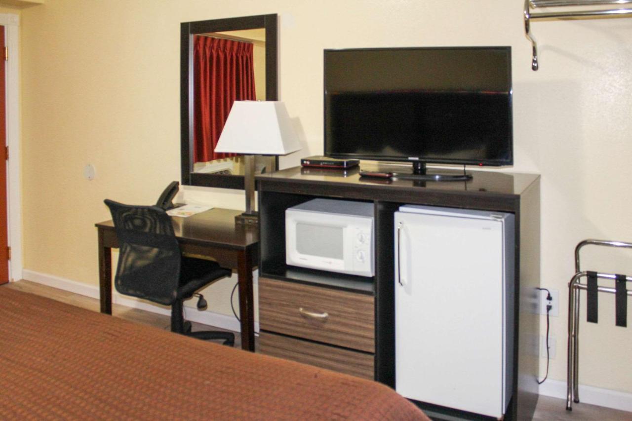 Rodeway Inn Medford South I-5 Bagian luar foto