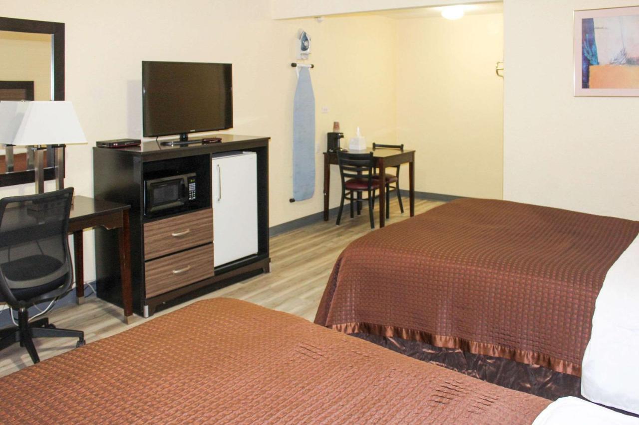 Rodeway Inn Medford South I-5 Bagian luar foto