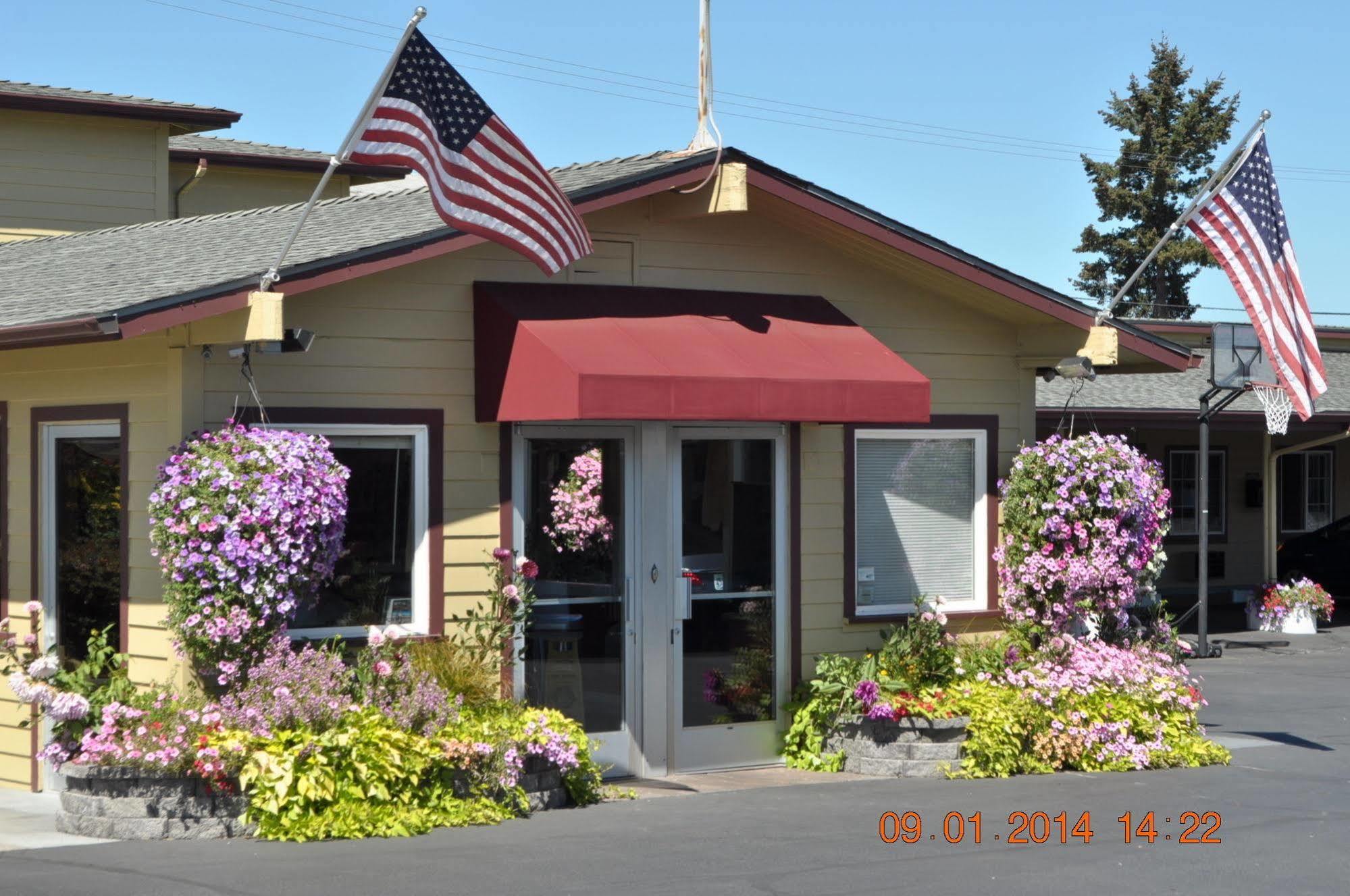 Rodeway Inn Medford South I-5 Bagian luar foto